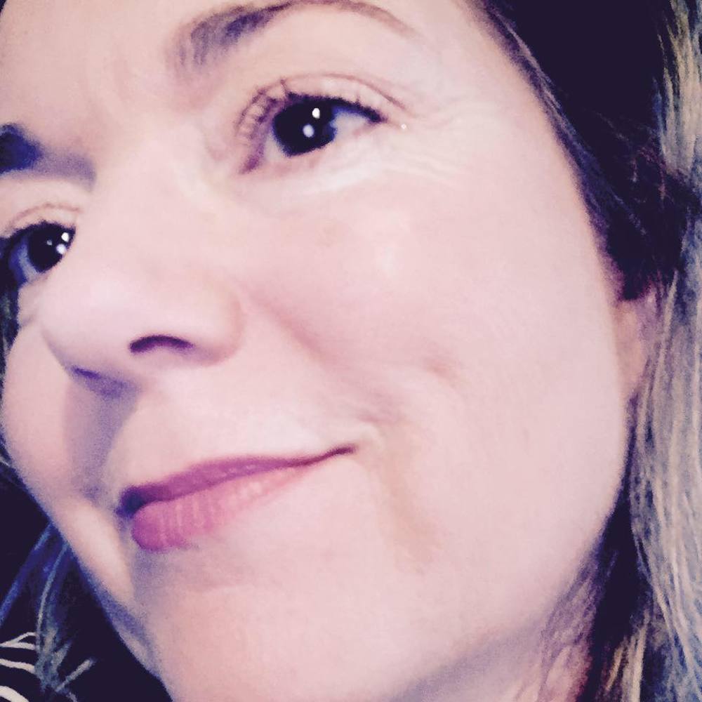 Meet your Posher, Elise